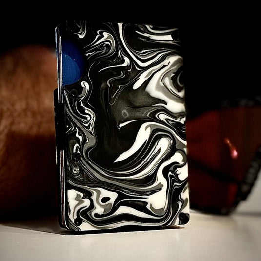 KO Adventures' Adult Unisex Resin Minimalist Wallet: A Fashion Accessory for All Outfits!